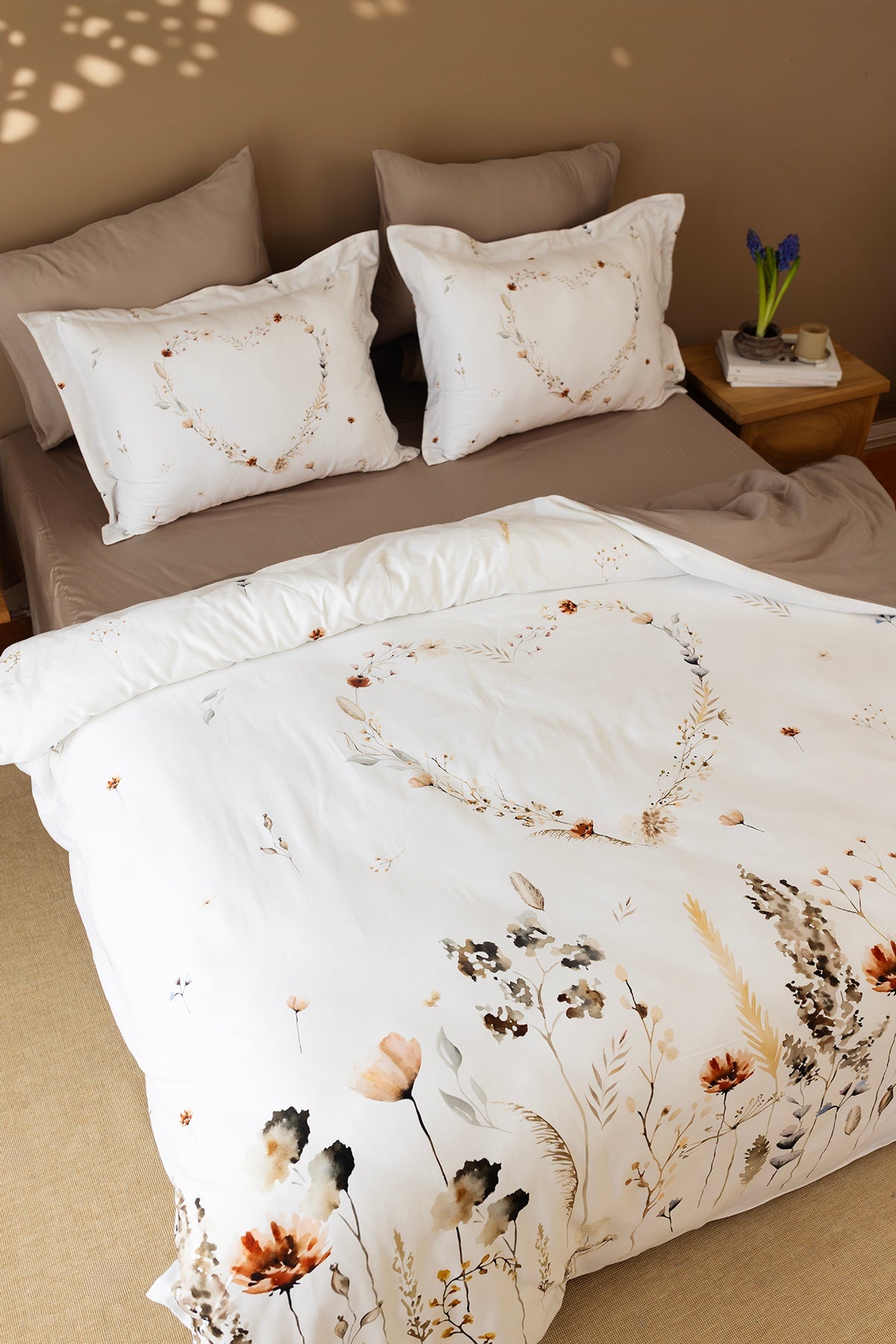 Bloomy %100 Pamuk 200 TC (80 Tel) Dijital Baskılı Nevresim Takımı Bej-2