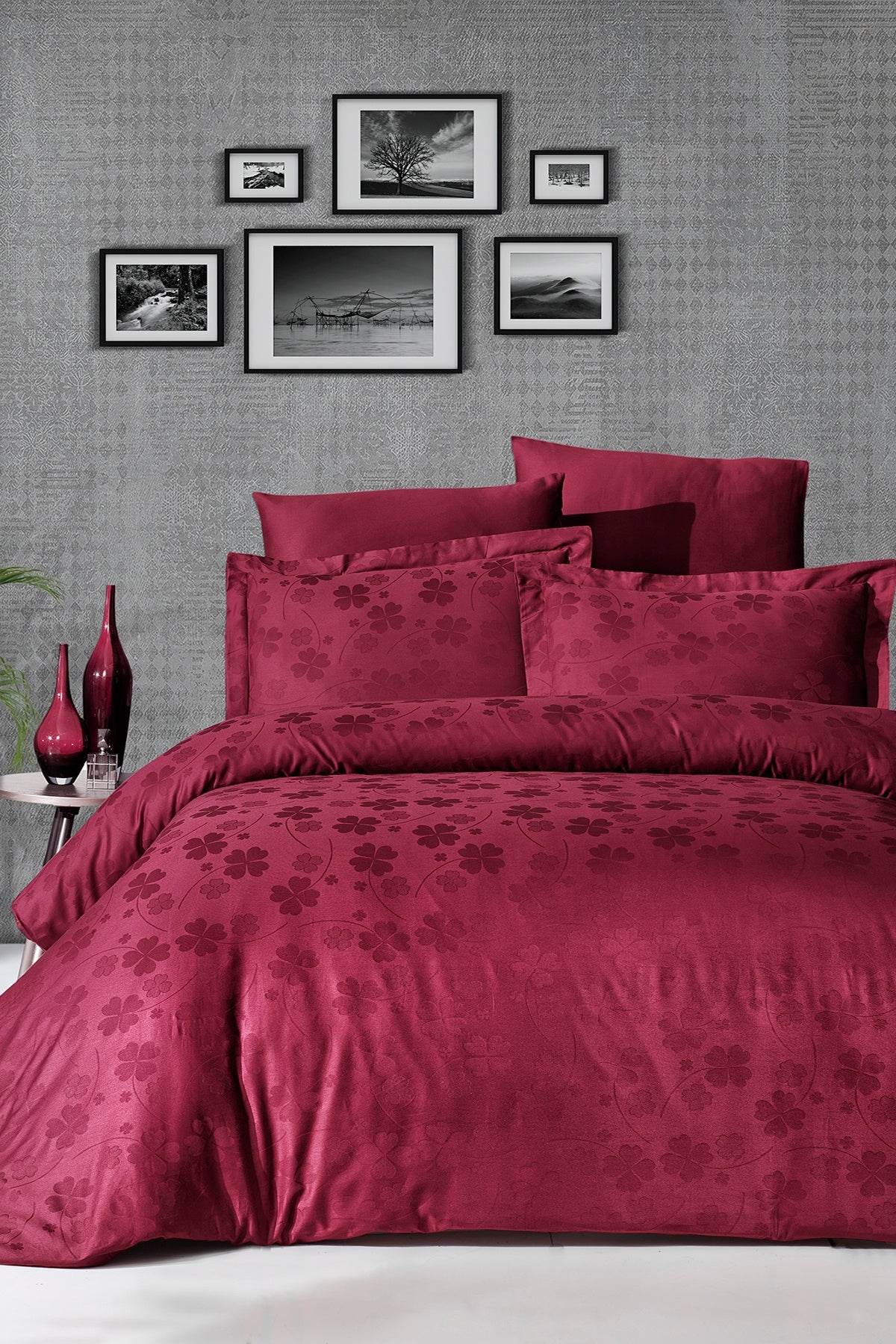 Clover %100 Pamuk Saten 200 TC (80 Tel) Jakarlı Nevresim Takımı Bordo